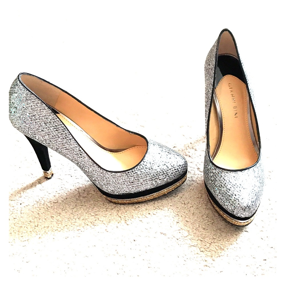 Gianni Bini silver gold black velvet pumps size9